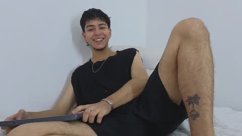 Snapshot of santybig18 chatting on December 16, 2024, 6:16 pm santybig18 online show from December 16, 2024, 6:16 pm