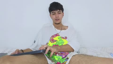 Snapshot of santybig18 chatting on January 13, 2025, 3:12 am santybig18 online show from January 13, 2025, 3:12 am