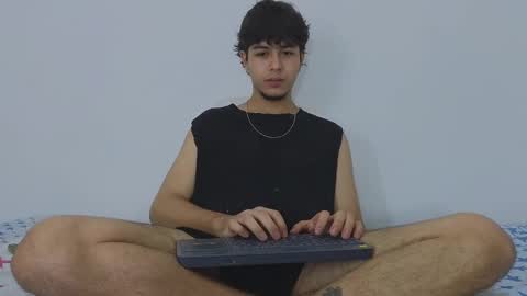 Snapshot of santybig18 chatting on March 2, 2025, 10:35 am santybig18 online show from March 2, 2025, 10:35 am