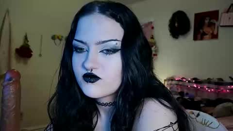 Sapphire online show from April 12, 2026, 10:59 pm