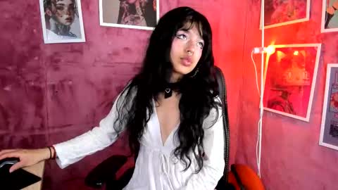 saphyralux online show from March 14, 2026, 10:26 pm