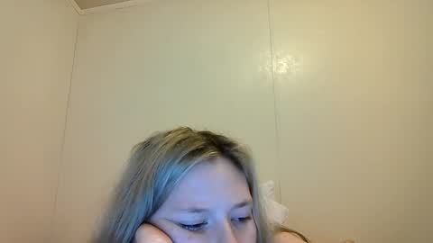 Snapshot of sara9920 chatting on April 6, 2026, 10:00 pm sara9920 online show from April 6, 2026, 10:00 pm