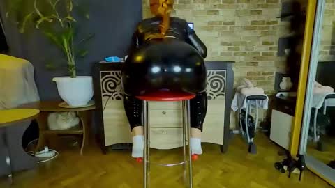 sara  foxy online show from February 22, 2026, 3:18 am