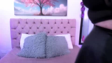 Snapshot of sara_ariass chatting on March 7, 2025, 7:49 pm SARA ARIAS online show from March 7, 2025, 7:49 pm