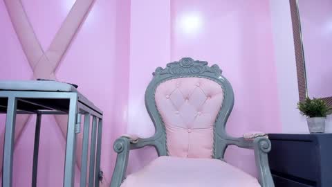 Sara HooT  online show from January 26, 2025, 10:45 am