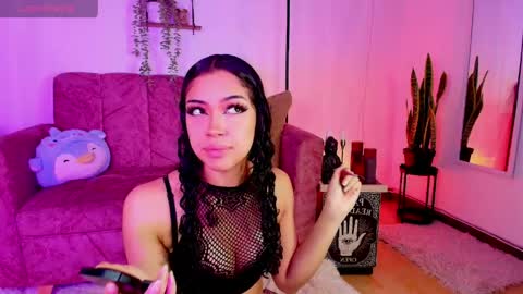 Sara Jhonson  online show from April 21, 2026, 11:18 pm