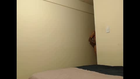 sara_johnson__ online show from February 28, 2025, 4:43 am