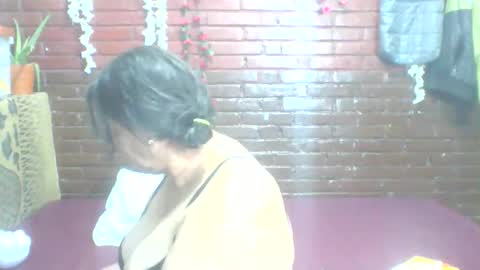 Sara love online show from April 8, 2026, 5:29 am