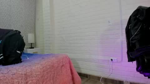 Sara Love online show from April 17, 2026, 3:09 am