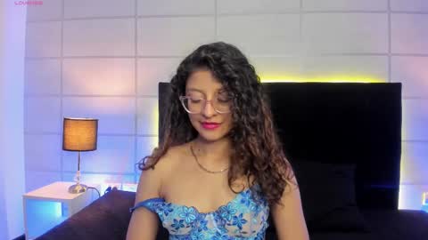 Sara  online show from October 7, 2025, 8:50 pm