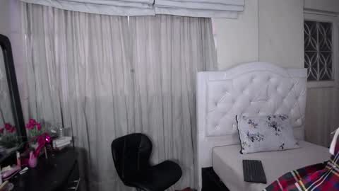 Snapshot of sara_martin_ chatting on March 19, 2026, 1:26 pm sara online show from March 19, 2026, 1:26 pm