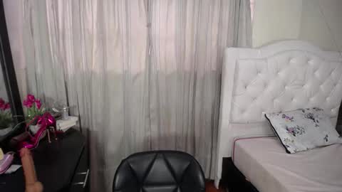 Snapshot of sara_martin_ chatting on March 20, 2026, 1:05 pm sara online show from March 20, 2026, 1:05 pm