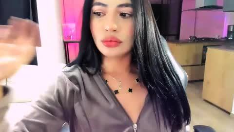 Sara online show from April 11, 2026, 1:10 am