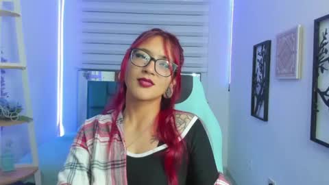 sara_red_x online show from June 8, 2026, 3:18 am