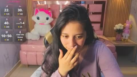 Sara T. online show from June 18, 2026, 3:07 am