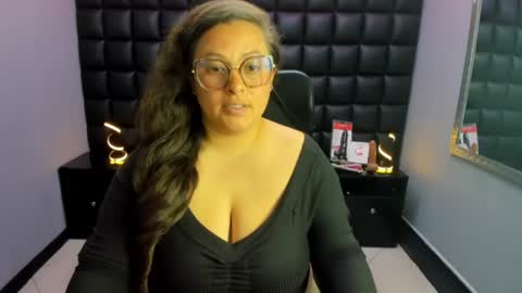 Snapshot of sara_thonson_ chatting on June 30, 2026, 9:49 pm sara_thonson_ online show from June 30, 2026, 9:49 pm