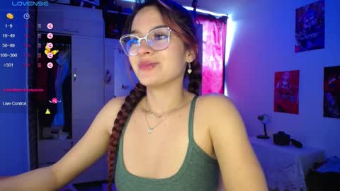 Snapshot of sara_wish_ chatting on January 28, 2025, 12:43 pm Bri online show from January 28, 2025, 12:43 pm