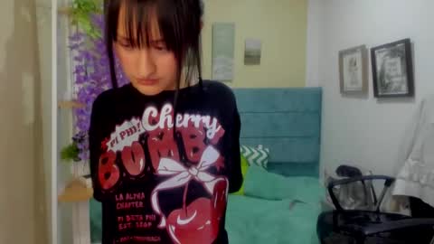 Sarah Ramirez online show from February 1, 2025, 3:19 am