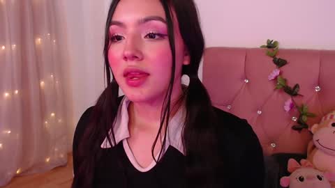          online show from February 5, 2025, 8:35 pm