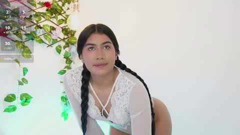 Sara online show from September 24, 2025, 6:00 pm