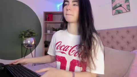 Sarada Parker online show from January 21, 2025, 3:32 pm