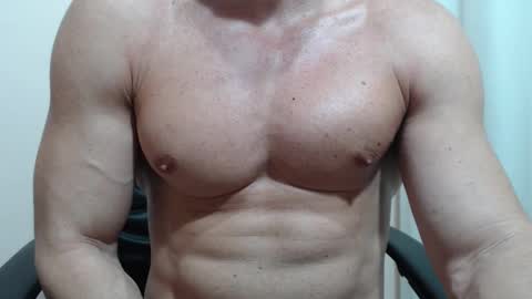 saradorj92 online show from February 15, 2026, 7:51 am