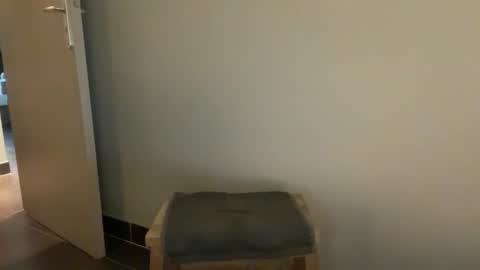 Sara Fossette online show from December 2, 2025, 10:20 am