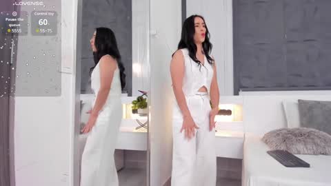 Snapshot of saragomez_1 chatting on December 24, 2024, 5:02 pm Sara Gomez online show from December 24, 2024, 5:02 pm