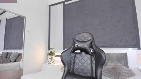 Snapshot of saragomez_1 chatting on January 27, 2025, 3:07 pm Sara Gomez online show from January 27, 2025, 3:07 pm