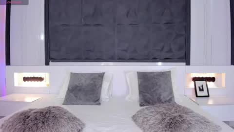 Snapshot of saragomez_1 chatting on February 20, 2025, 12:15 pm Sara Gomez online show from February 20, 2025, 12:15 pm