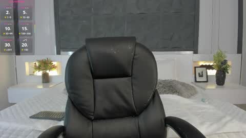Snapshot of saragomez_1 chatting on March 31, 2026, 12:05 pm Sara Gomez online show from March 31, 2026, 12:05 pm