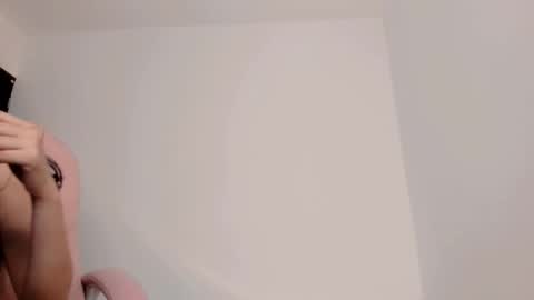 sarah online show from December 3, 2025, 11:25 pm