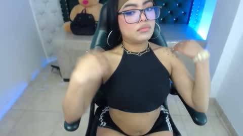 Sara online show from October 7, 2025, 2:09 am