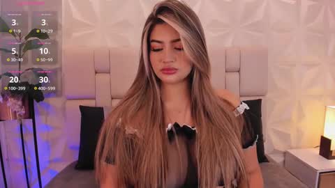 Snapshot of sarah_jacobbs chatting on March 12, 2025, 11:31 am online show from March 12, 2025, 11:31 am