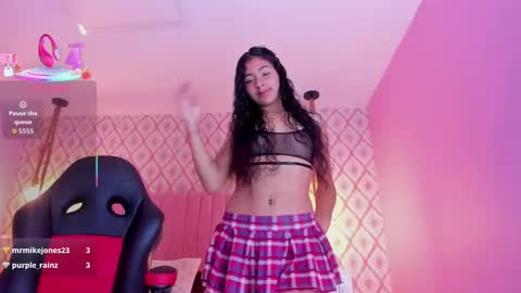 Snapshot of sarah_keys chatting on September 30, 2025, 3:22 am SARAH KEYS online show from September 30, 2025, 3:22 am