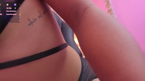 Snapshot of sarah_keys chatting on February 12, 2026, 3:23 am SARAH KEYS online show from February 12, 2026, 3:23 am