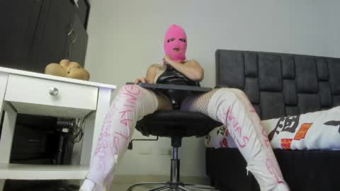 Sarah online show from April 9, 2026, 2:11 pm