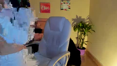 Sarah Ramirez online show from February 20, 2025, 5:40 pm