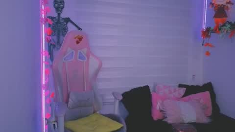 Sarah Ramirez online show from October 26, 2025, 3:45 am