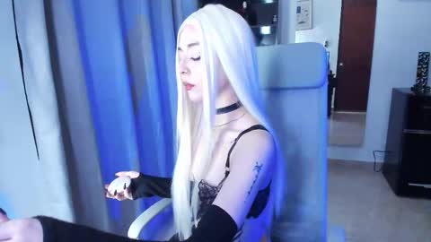 Snapshot of sarahbellamy chatting on November 22, 2025, 9:41 am Sarah online show from November 22, 2025, 9:41 am