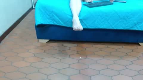 sarahlynne_ online show from July 26, 2026, 12:34 pm