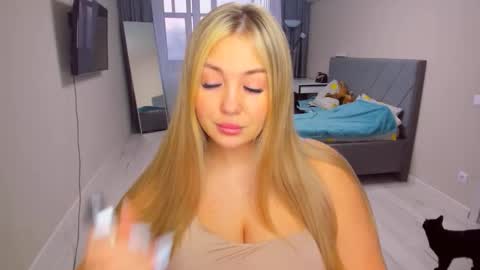 Snapshot of sarahmils chatting on March 25, 2026, 2:56 pm Sarah online show from March 25, 2026, 2:56 pm