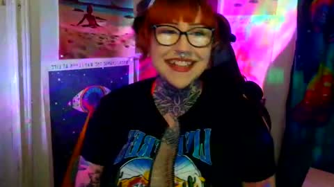 Sarah T online show from May 16, 2026, 7:05 am