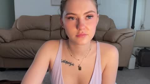 SarahxOliver online show from February 17, 2026, 6:36 pm