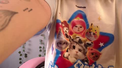 Snapshot of sarakinski chatting on January 7, 2025, 6:59 am Sara online show from January 7, 2025, 6:59 am