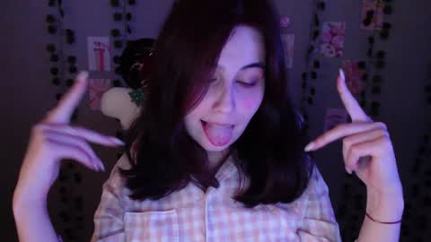 Snapshot of sarakinski chatting on January 20, 2025, 1:32 pm Sara online show from January 20, 2025, 1:32 pm