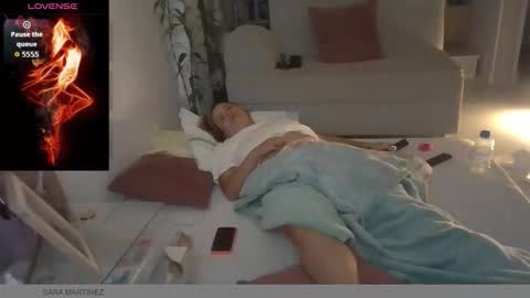 sara martinez online show from March 22, 2026, 1:20 am