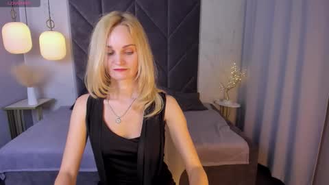 Sara online show from September 11, 2025, 1:33 pm