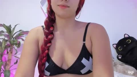 Snapshot of saray2312 chatting on January 8, 2025, 11:30 pm Saray  online show from January 8, 2025, 11:30 pm