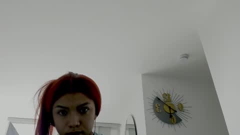 Snapshot of saray2312 chatting on October 20, 2025, 8:20 pm Saray  online show from October 20, 2025, 8:20 pm